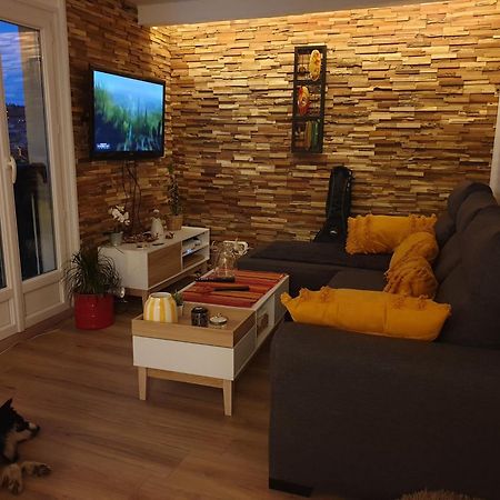 Chambre Privee Dans Petite Maison Typique Montivilliers Eksteriør billede